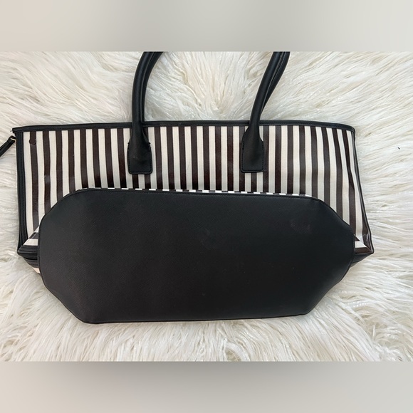 Henri Bendel Classic Tote Bag - Picture 5 of 6